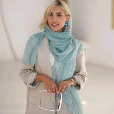 شال مجلسی حریر کریشه دور پولکی سبز دریایی در رنگ بندی