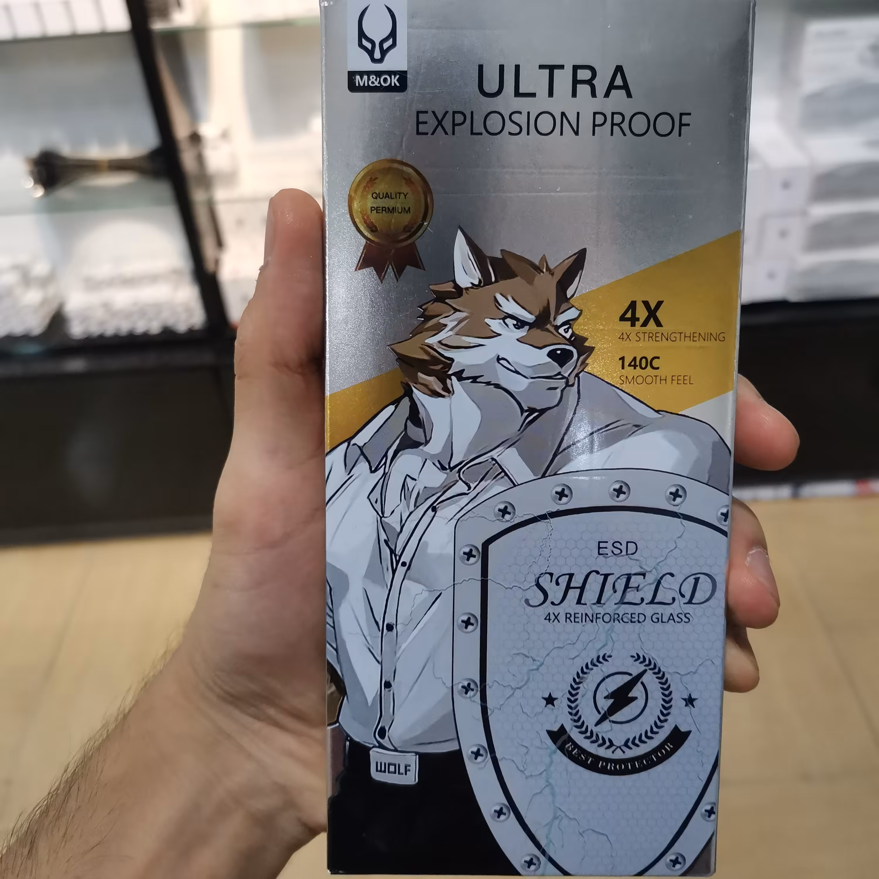 گلس لنبی اولترا مقاومت 4برابر بیشتر و چسبندگی بالا