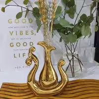 گلدان سیبل طلایی 