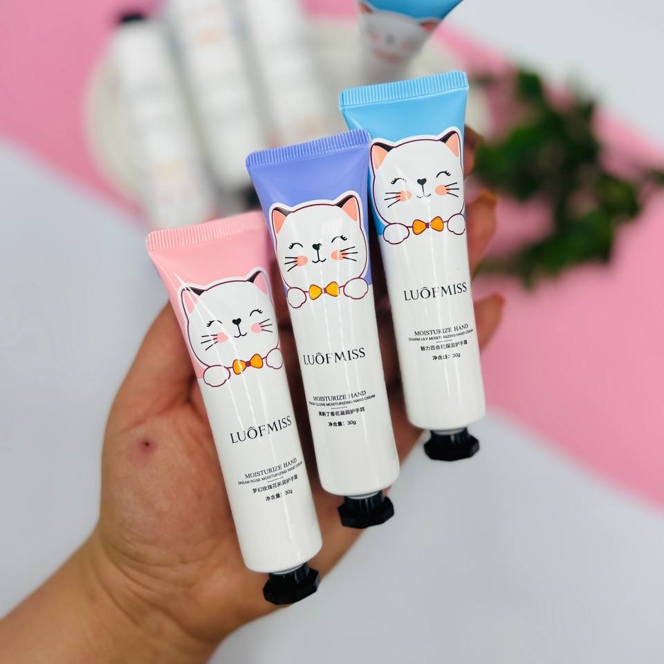 مرطوب کننده دست و صورت لوف میس پیشی اصل 30 گرمی Louf miss