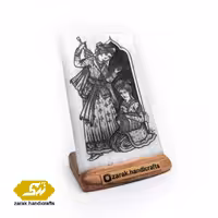 پلاک قلمزنی مینیاتوری  دکوری(طرح دو فیگور)