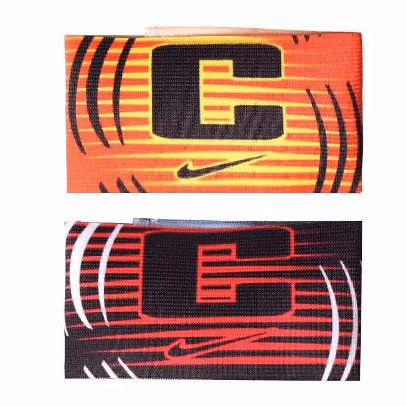 بازوبند کاپیتانی در ده ها طرح