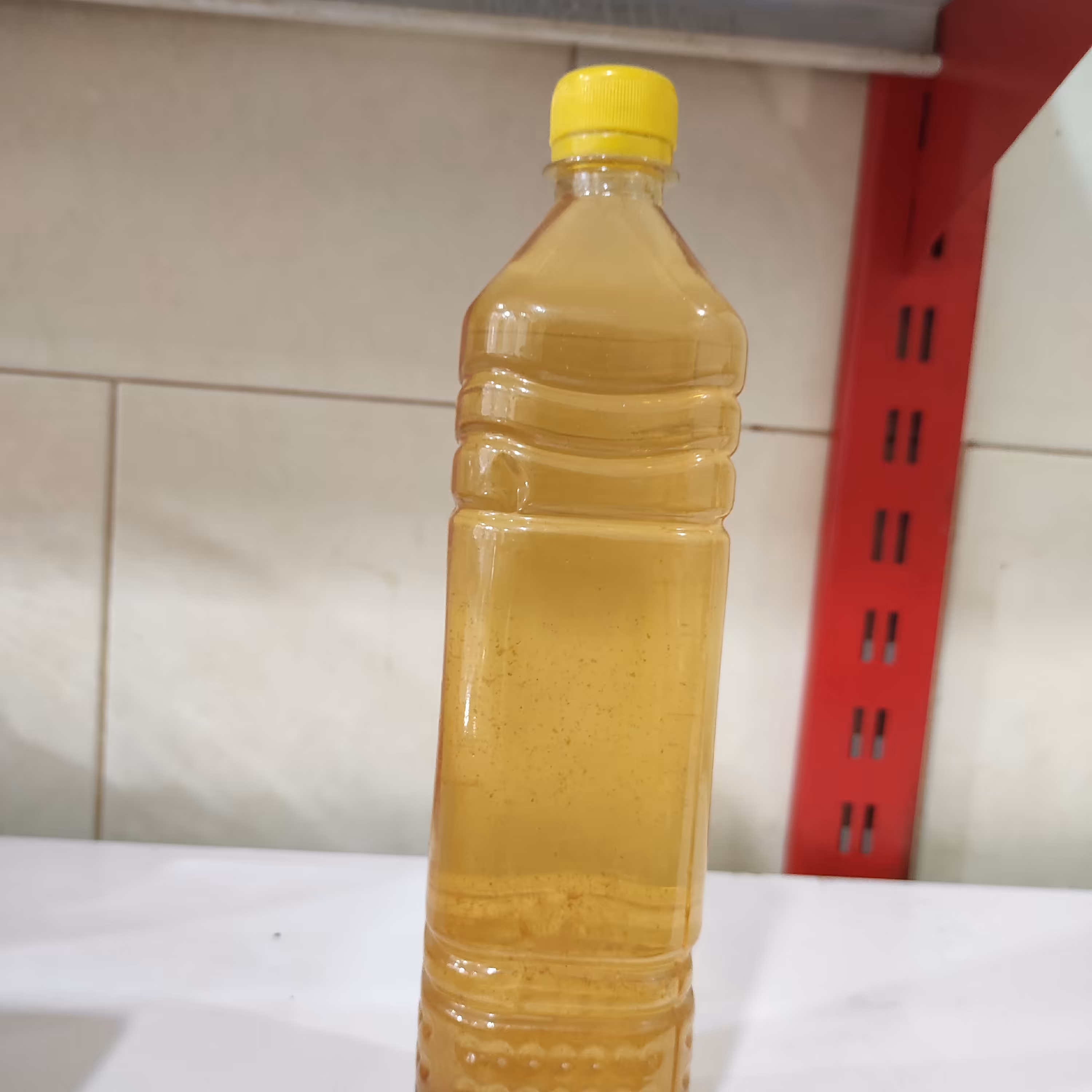 سرکه سیب سیب خانگی در بطری های یک لیتری 