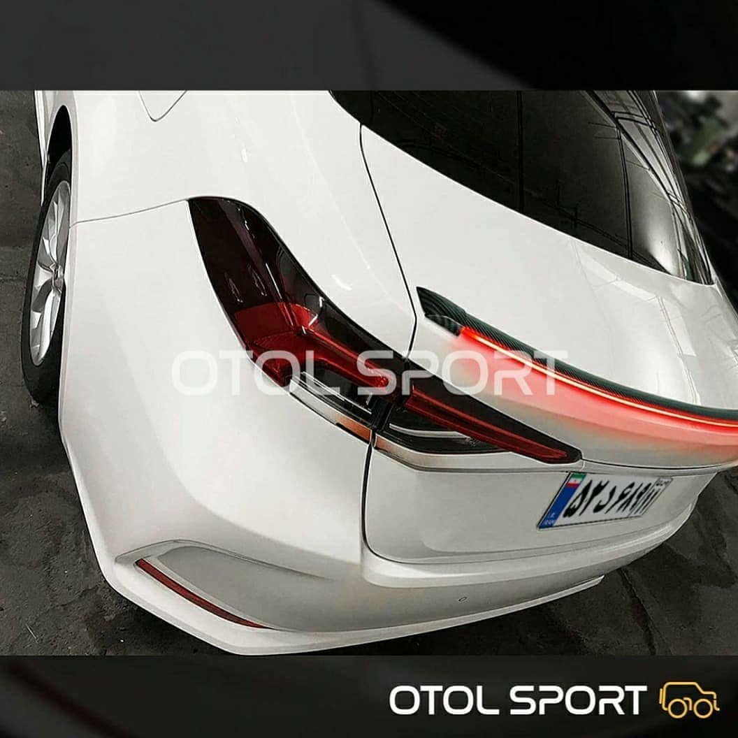 بال صندوق راهنمادار اسپویلر( بال چراغدار خودرو) در دو رنگ کربن و مشکی