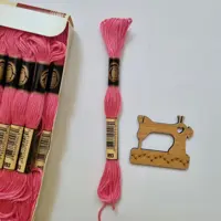 نخ گلدوزی پنگوئن صورتی کد893
