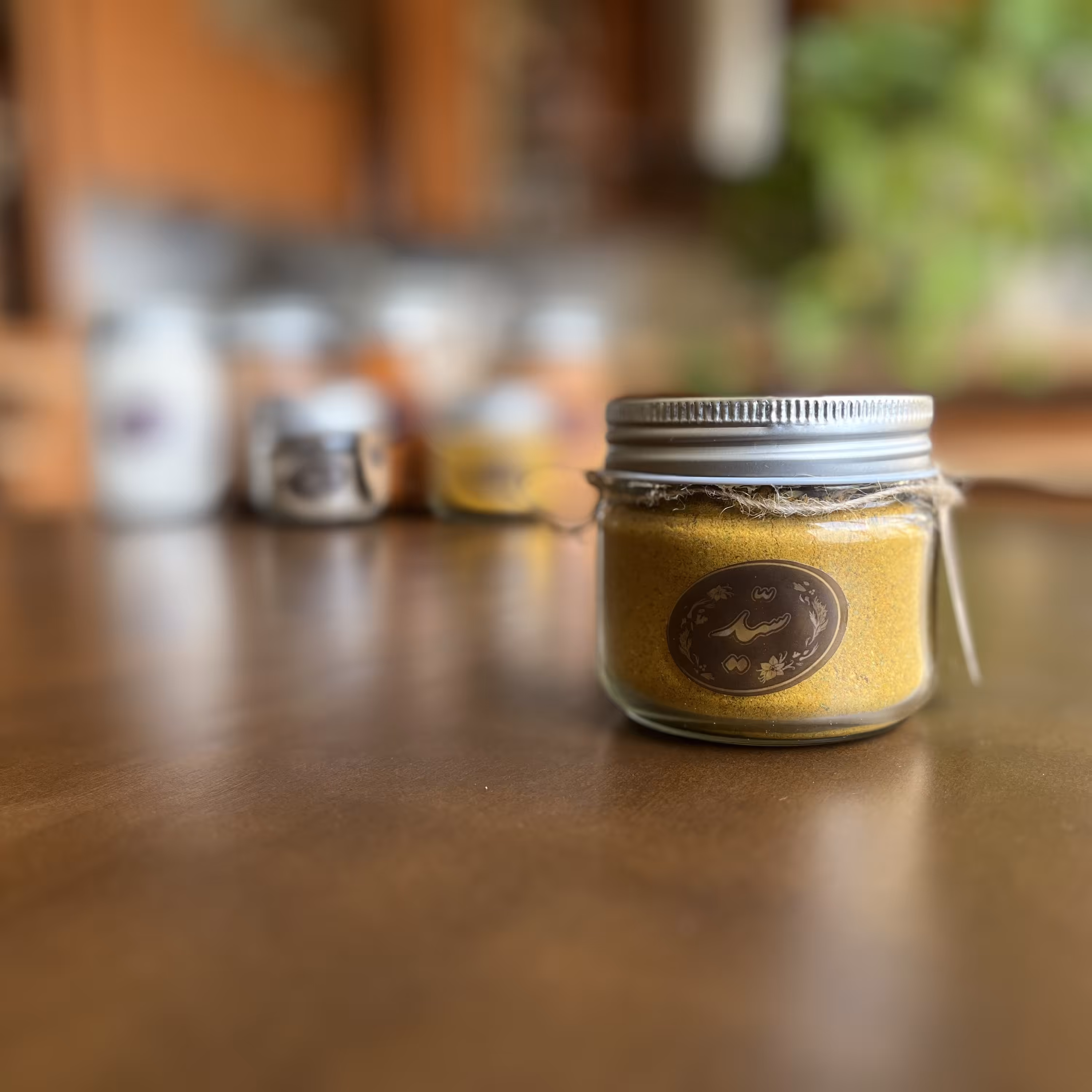 ادویه کاری شیشه کوچک