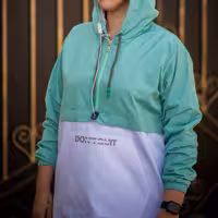 هودی زنانه D705 برساد رنگ سبز-سفید سایز M