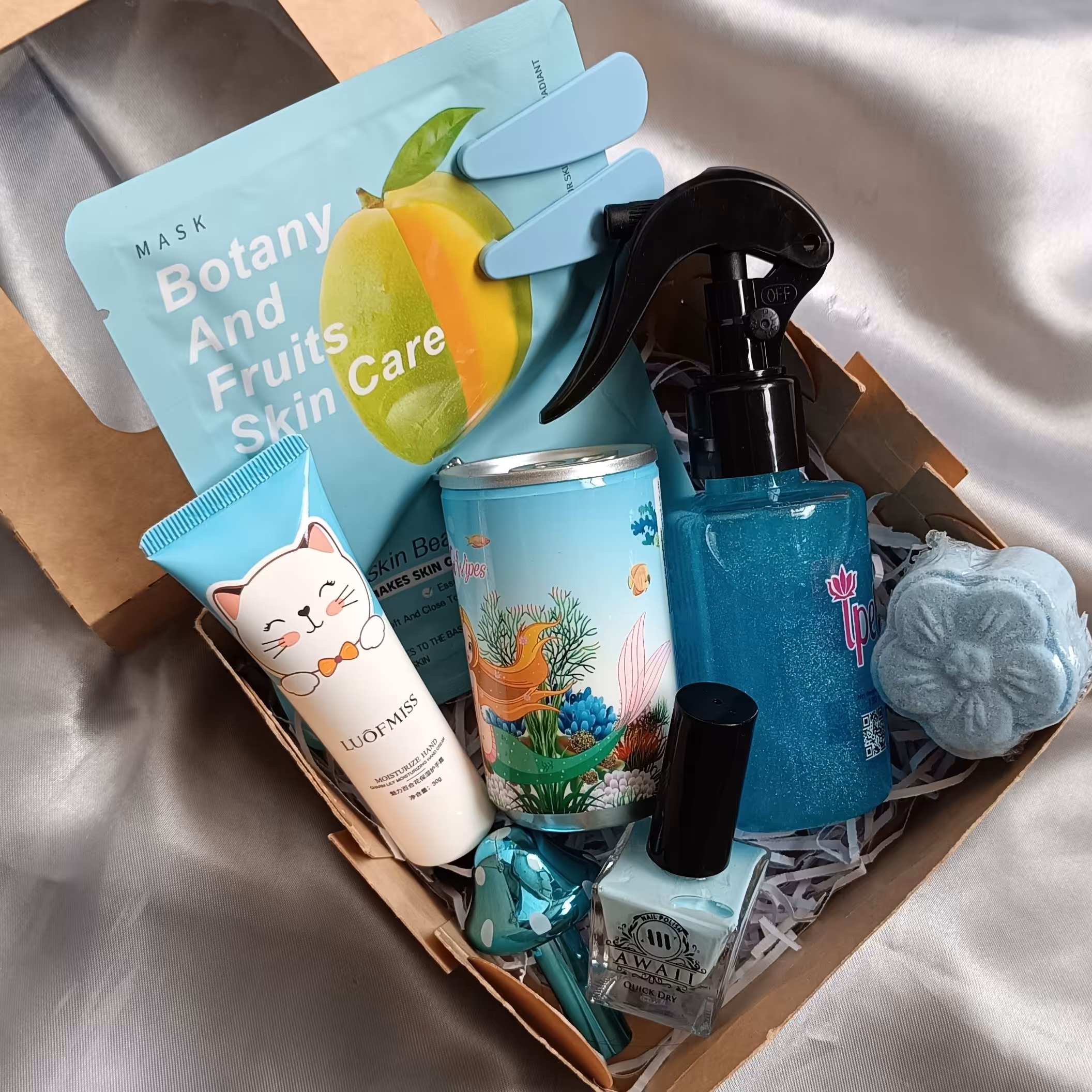 باکس هدیه ارایشی بهداشتی ابی2