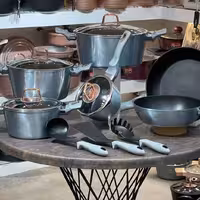 سرویس قابلمه برلینگر هاوس مجارستان رنگ آبی مون لایت متالیک دسته رزگلد برلینگر هوس مجارستانی گرانیت چدن berlinger haus 