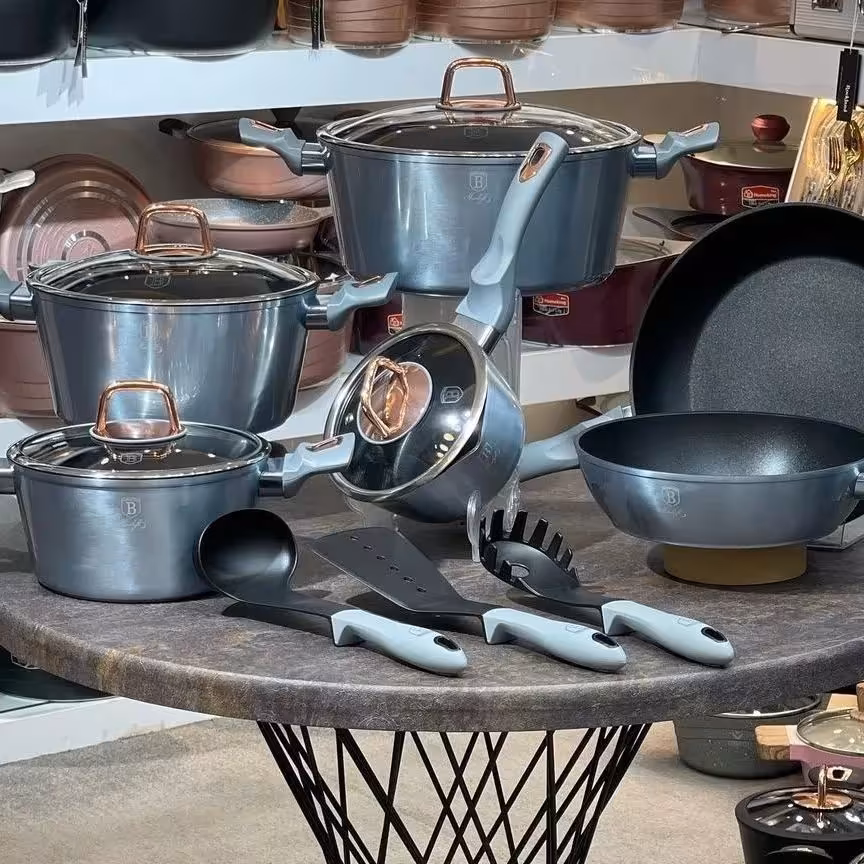 سرویس قابلمه برلینگر هاوس مجارستان رنگ آبی مون لایت متالیک دسته رزگلد برلینگر هوس مجارستانی گرانیت چدن berlinger haus 