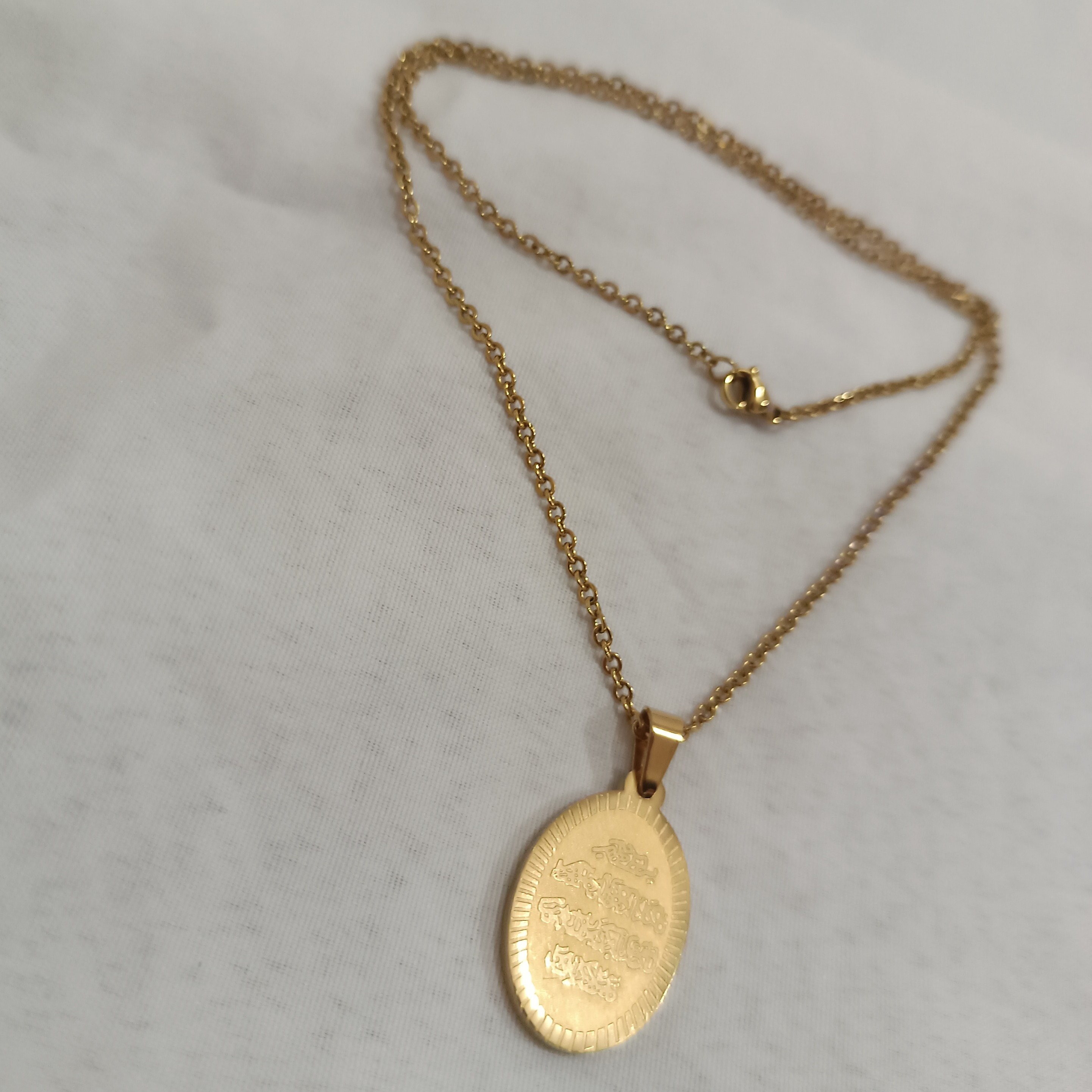 گردنبند  آیه کرسی مارک معتبر طلاروس رنگ ثابت ضد حساسیت