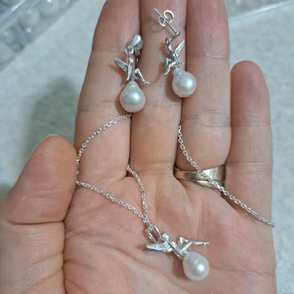 نیم ست نقره فرشته با مروارید اشکی 