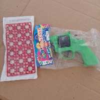 تفنگ اسباب بازی ترقه ای