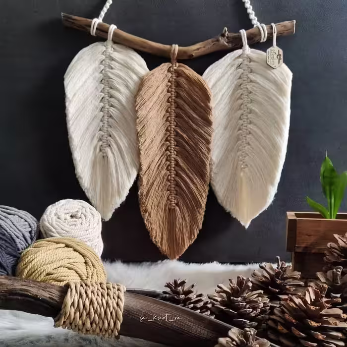 دیوارکوب مکرومه بافی طرح سه برگ