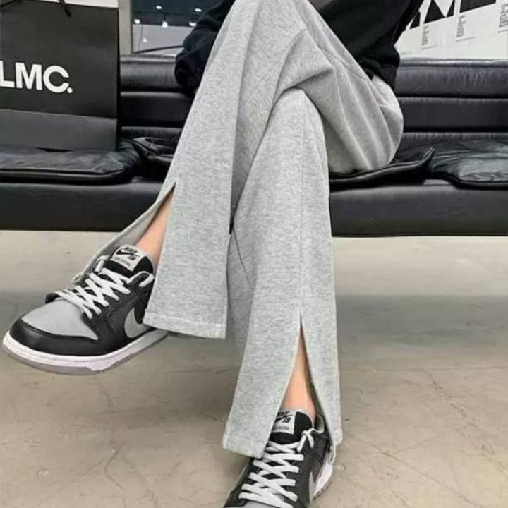 شلوار جاگر چاکدار