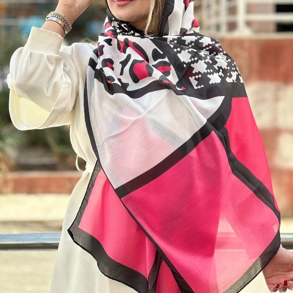 شال طرحدار صورتی سفید چهارفصل ارسال رایگان