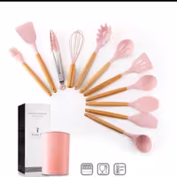 سرویس کفگیر ملاقه سیلیکونی بامبو کیفیت فوق العاده عالی..12 تکه به همراه یک استند نگهدارنده..هزینه ی ارسال 35 تومن