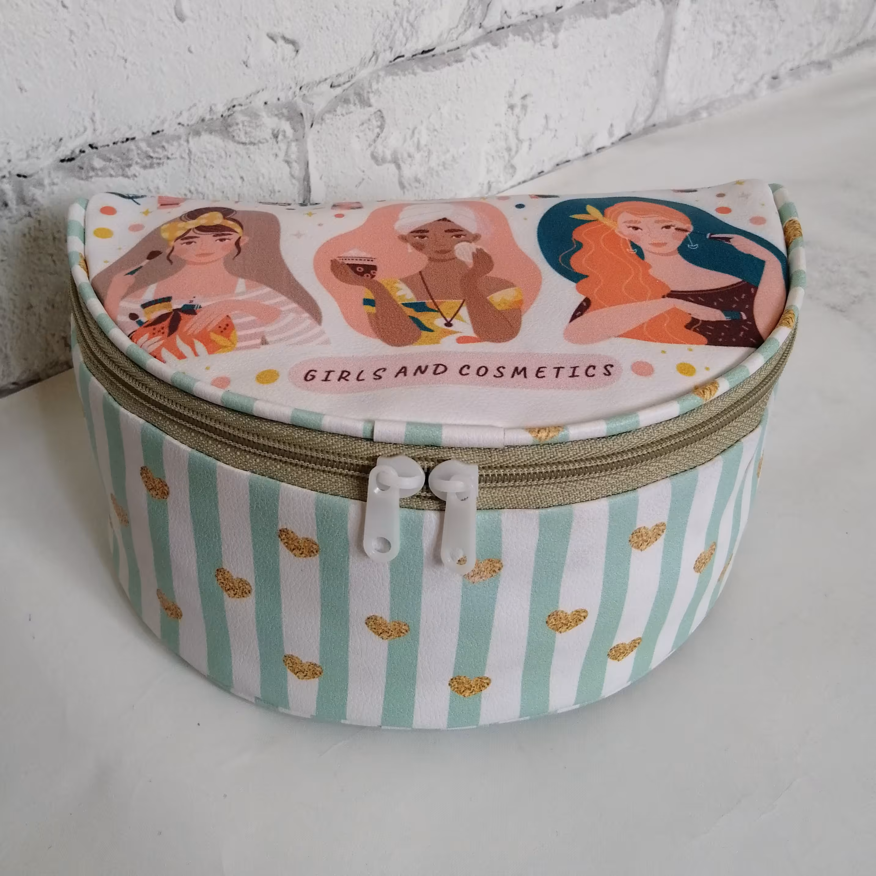 کیف لوازم آرایش (طرح girls) 
