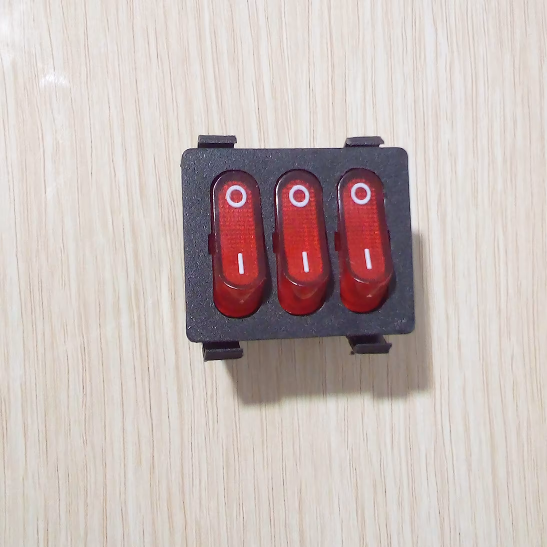 کلید سه پل چراغدار