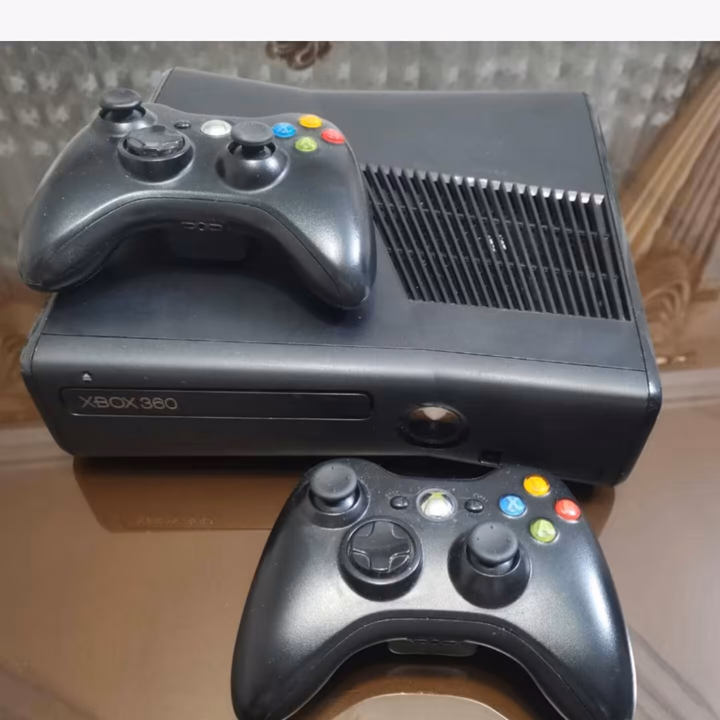 ایکس باکس 360 اسلیم جیتک شده 250 گیگ فول گیم با 2 دسته بیسیم 