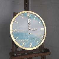 ساعت دیواری طرح روسی قطر 60 تم سفید ابی طلایی موتور ارامگرد بیصدا 