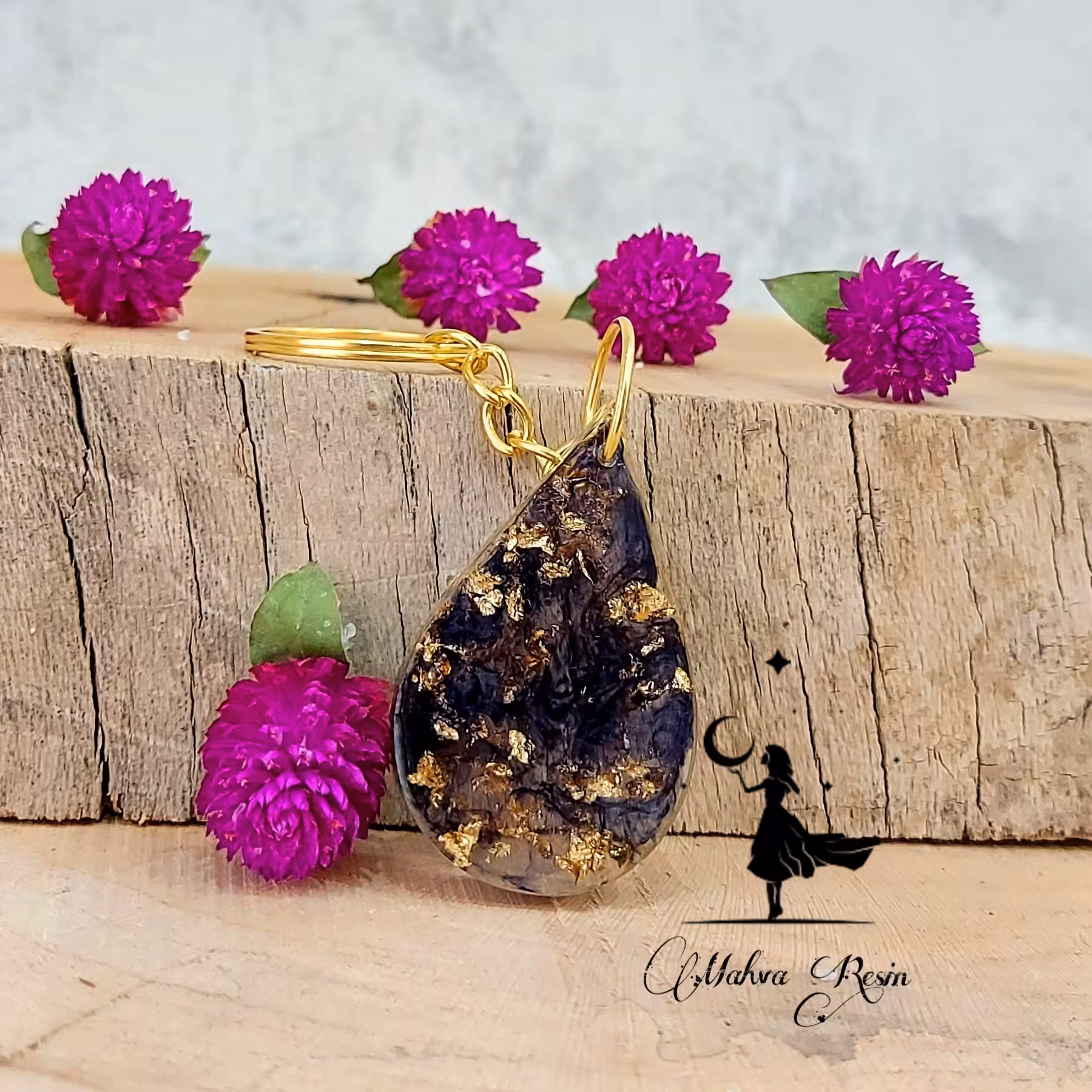 جاسوئیچی مشکی طلایی طرح اشک 