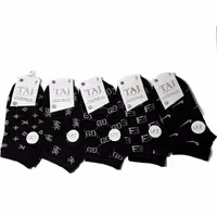 جوراب تاج پک پنج تایی پنج طرح مختلف فری سایز