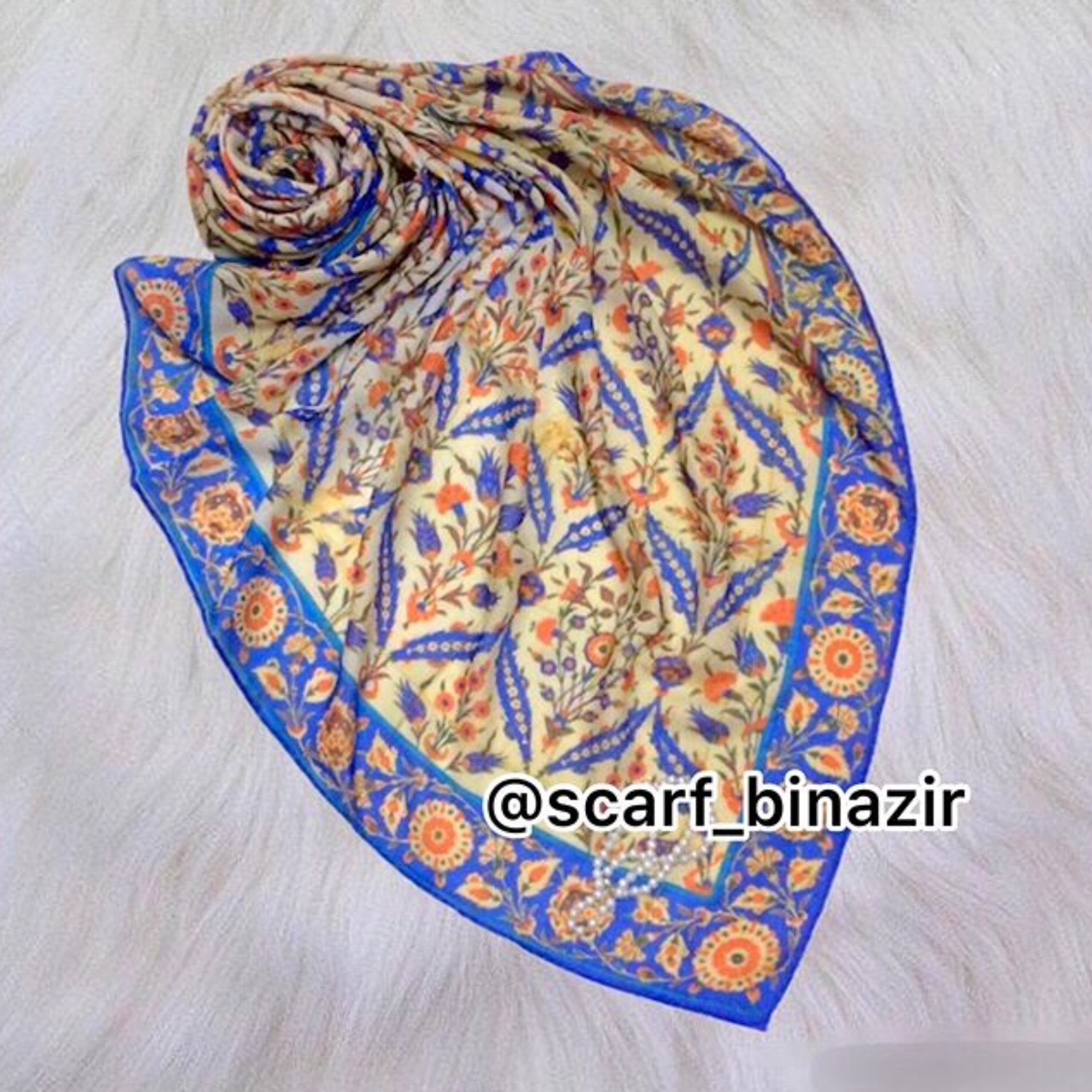 روسری نخی طرح سنتی