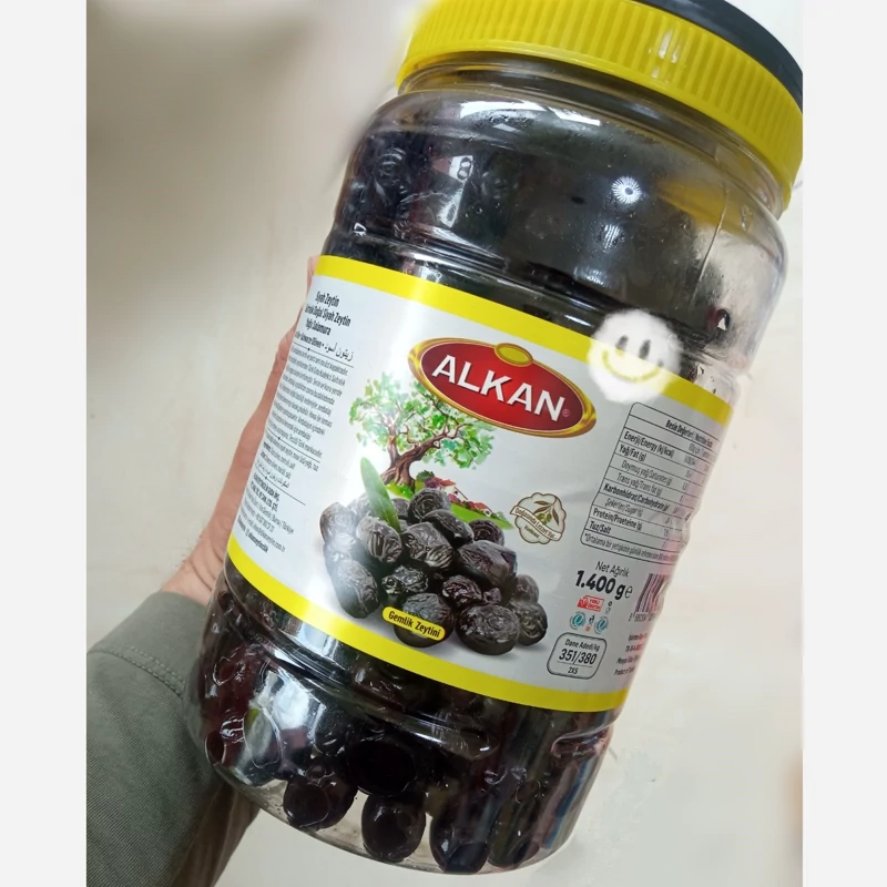 زیتون سیاه چروک روغنی 1400گرم آلکان ترکیه | amazonchi