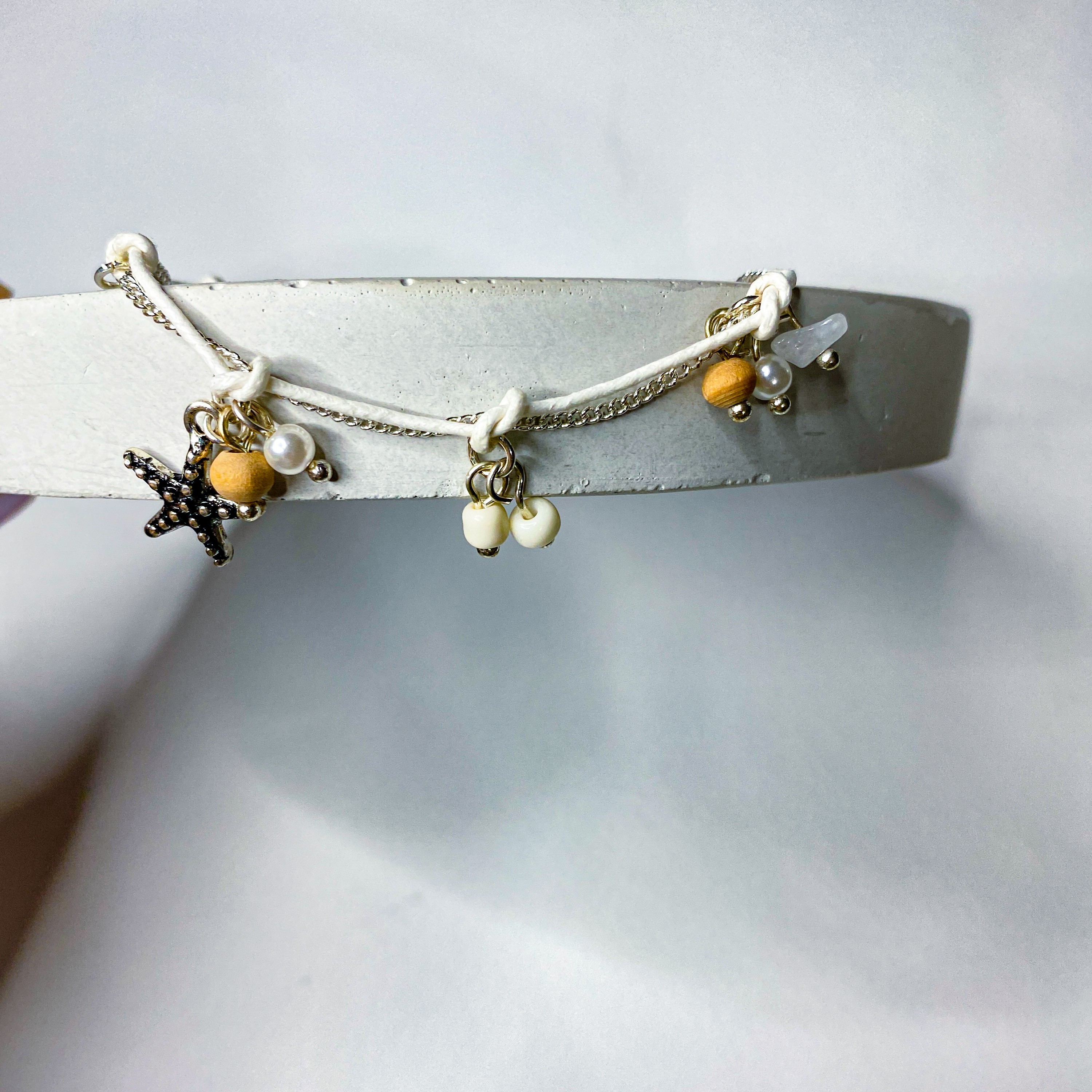 دستبند مینیمال امیلی ستاره ای شکل 