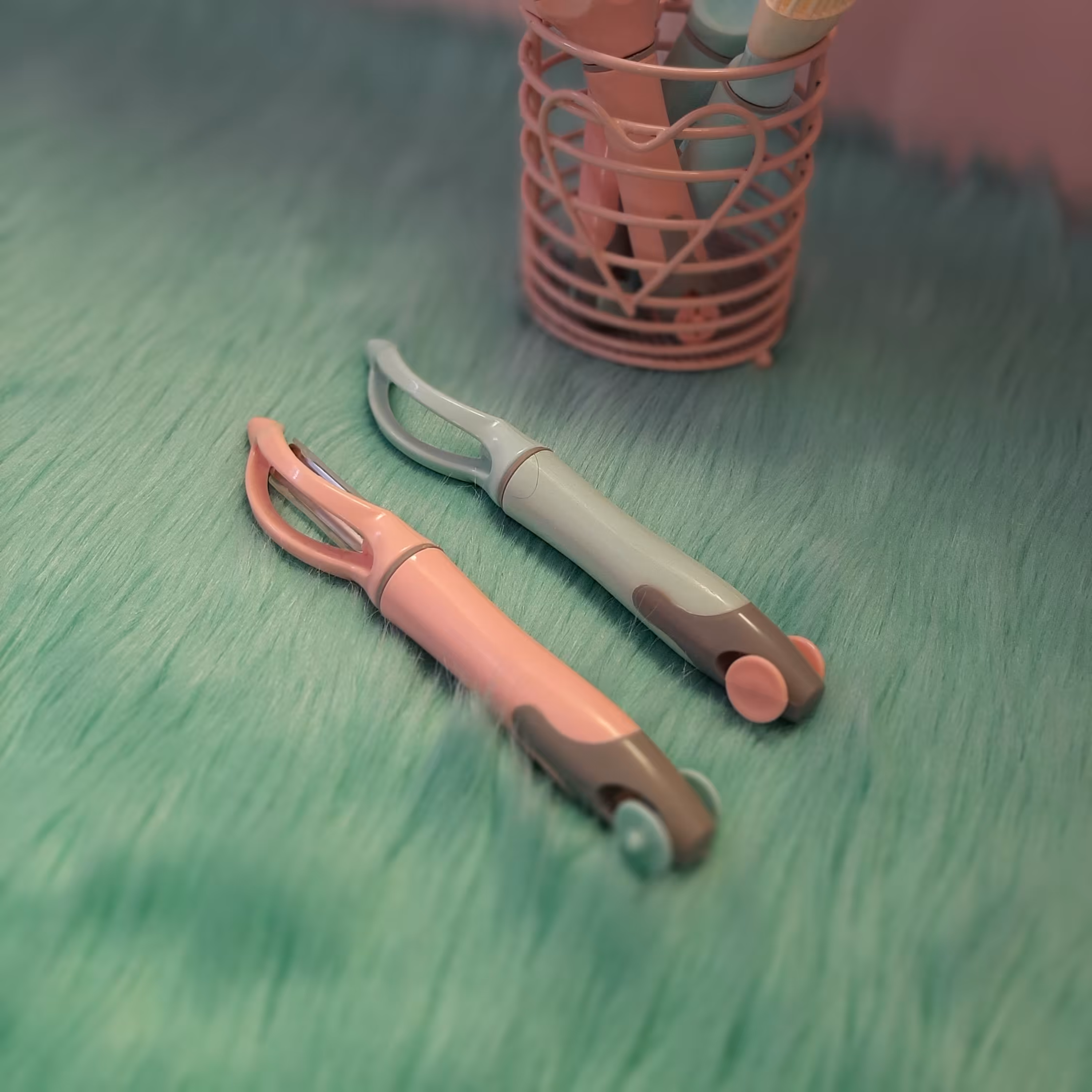 پوستکن صورتی ابی