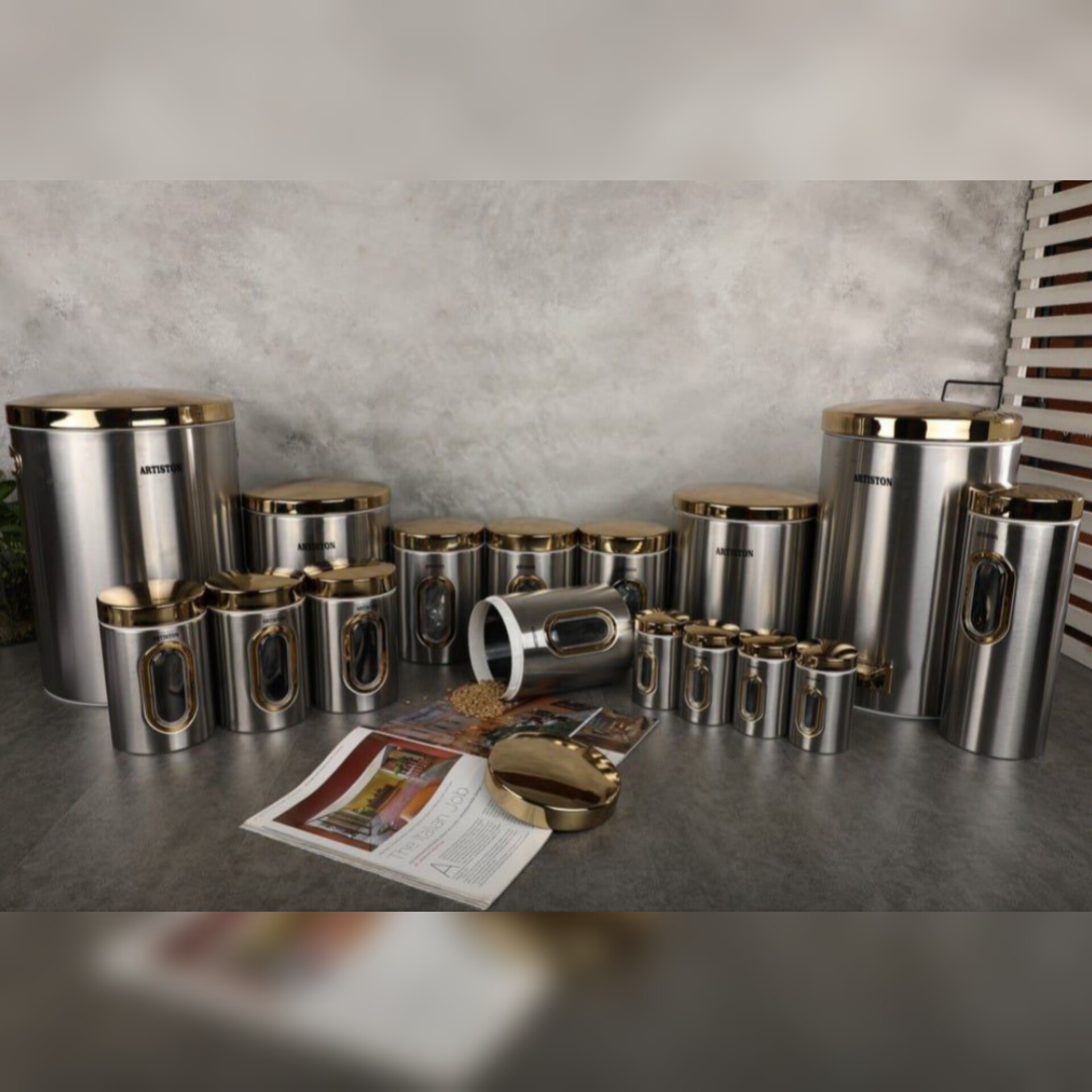 سرویس آشپزخانه 16 پارچه بدنه استیل درب فلزی طلایی