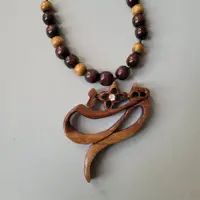 گردنبند اسم هستی چوبی دستساز چوبی گالری  