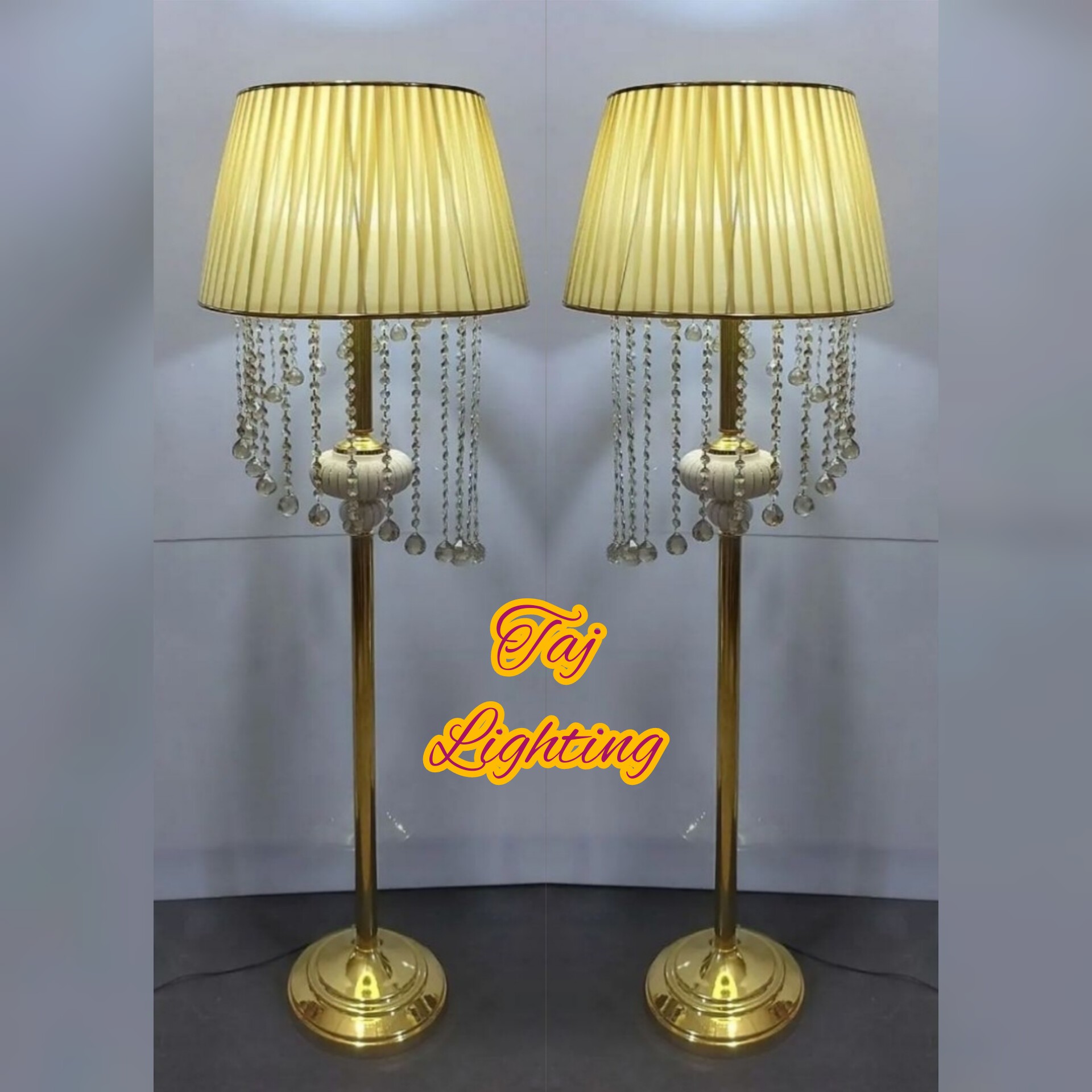 آباژور کنارسالنی  مدل ماروتا با آویز آبشاری (پس کرایه)