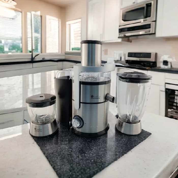 آبمیوه گیری فوما مدل FU-2050 (پس کرایه)