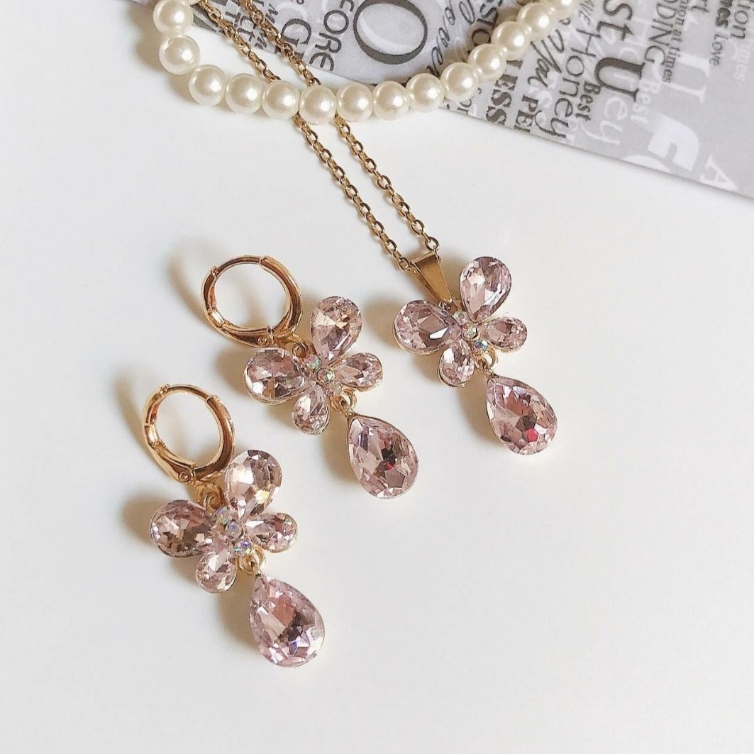 نیم ست جواهری استیل طرح پروانه
