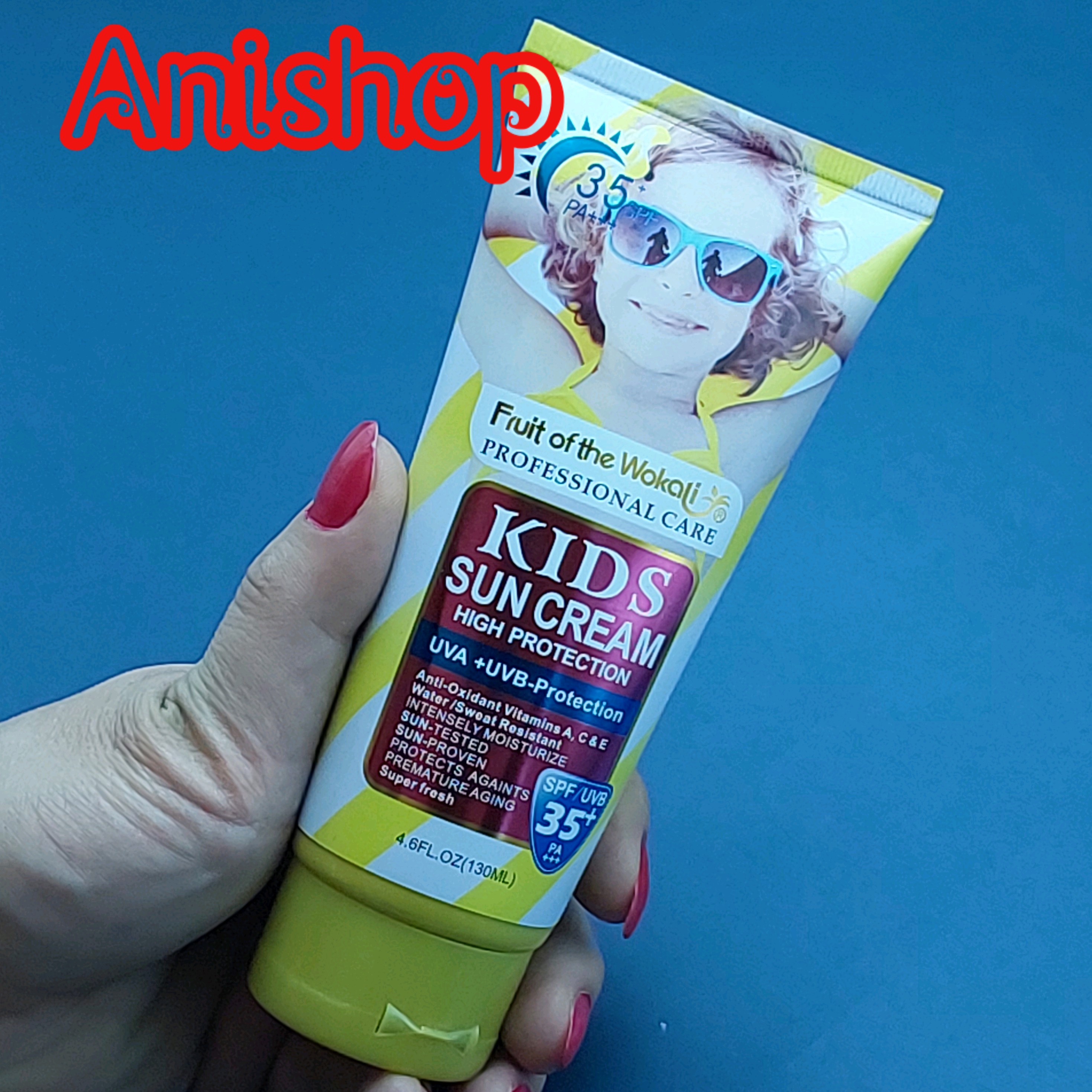 کرم ضد آفتاب بدون رنگ کودکان وکالی اصل دارای  spf 35  ضدحساسیت  ویتامین Aو E و C  ضد آب و عرق حجم 130 م انقضا2028