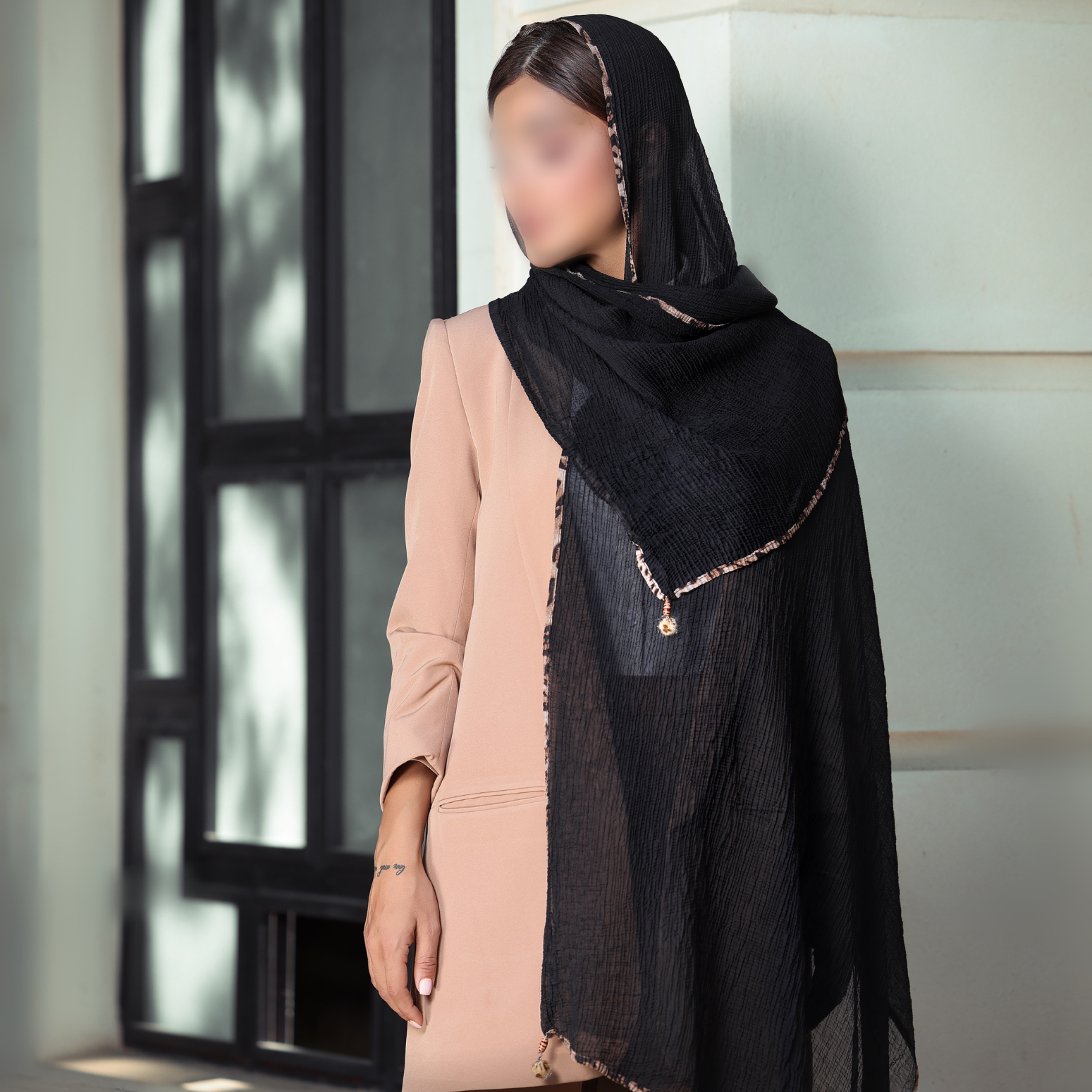 شال ساده پلیسه حاشیه پلنگی1