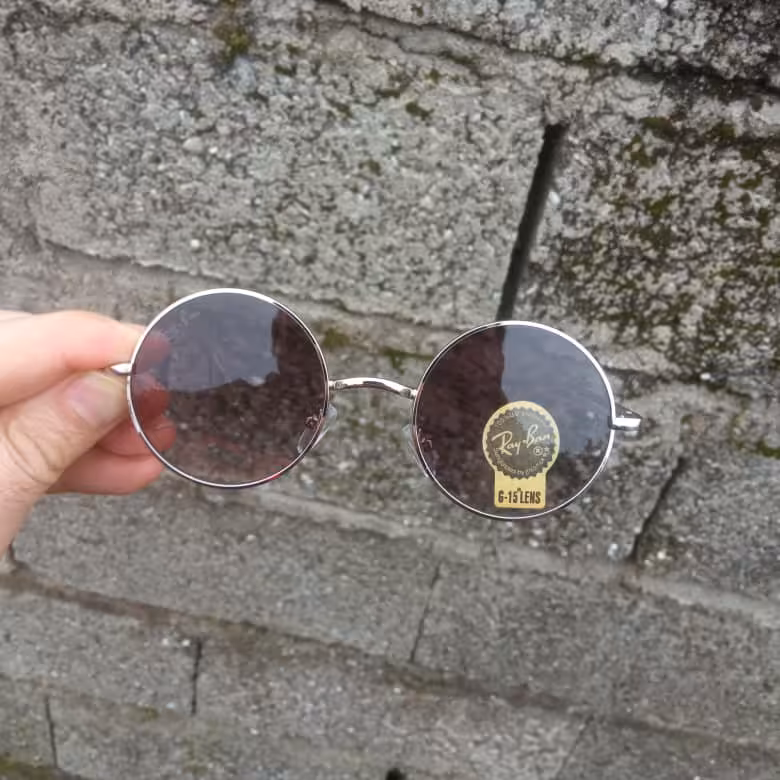 عینک افتابی زنانه ومردانه مارک ریبن(شیشه مشکی)