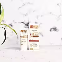 بی بی کرم نوآکنه کرم پودری حاوی ضد آفتاب با spf20