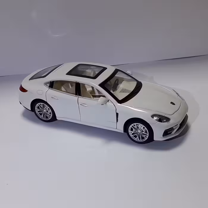 ماشین فلزی. ماشین فلزی پورشه بزرگ. ماکت ماشین