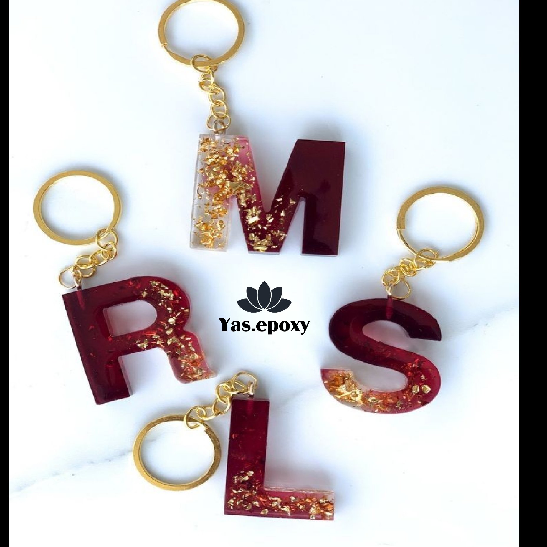 جا کلیدی و آویز کیف حروف انگلیسی رنگ قرمز با تلفیق ورق طلا    تغییر رنگ طبق سلیقه مشتری