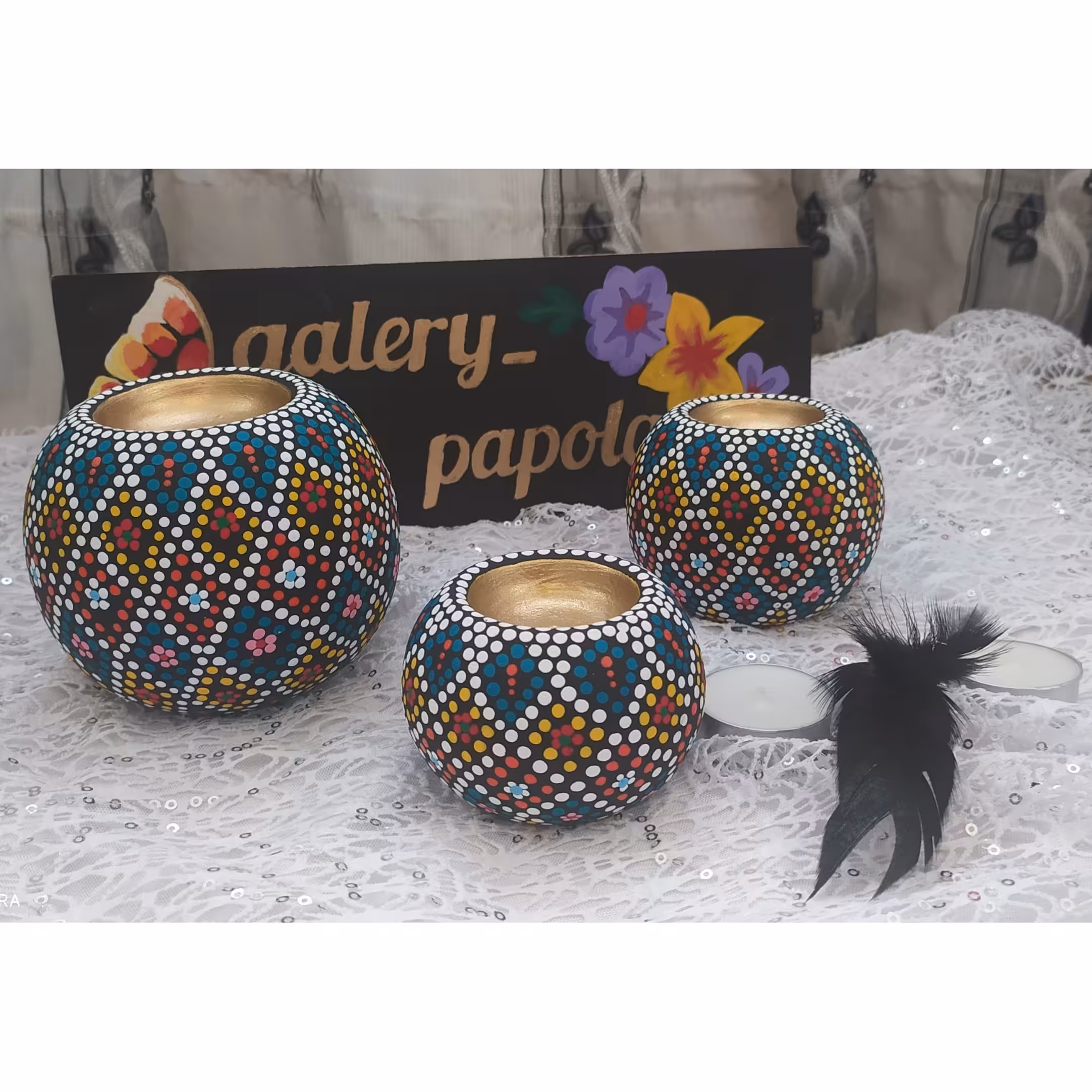 شمعدان سفالی نقطه کوبی شده 