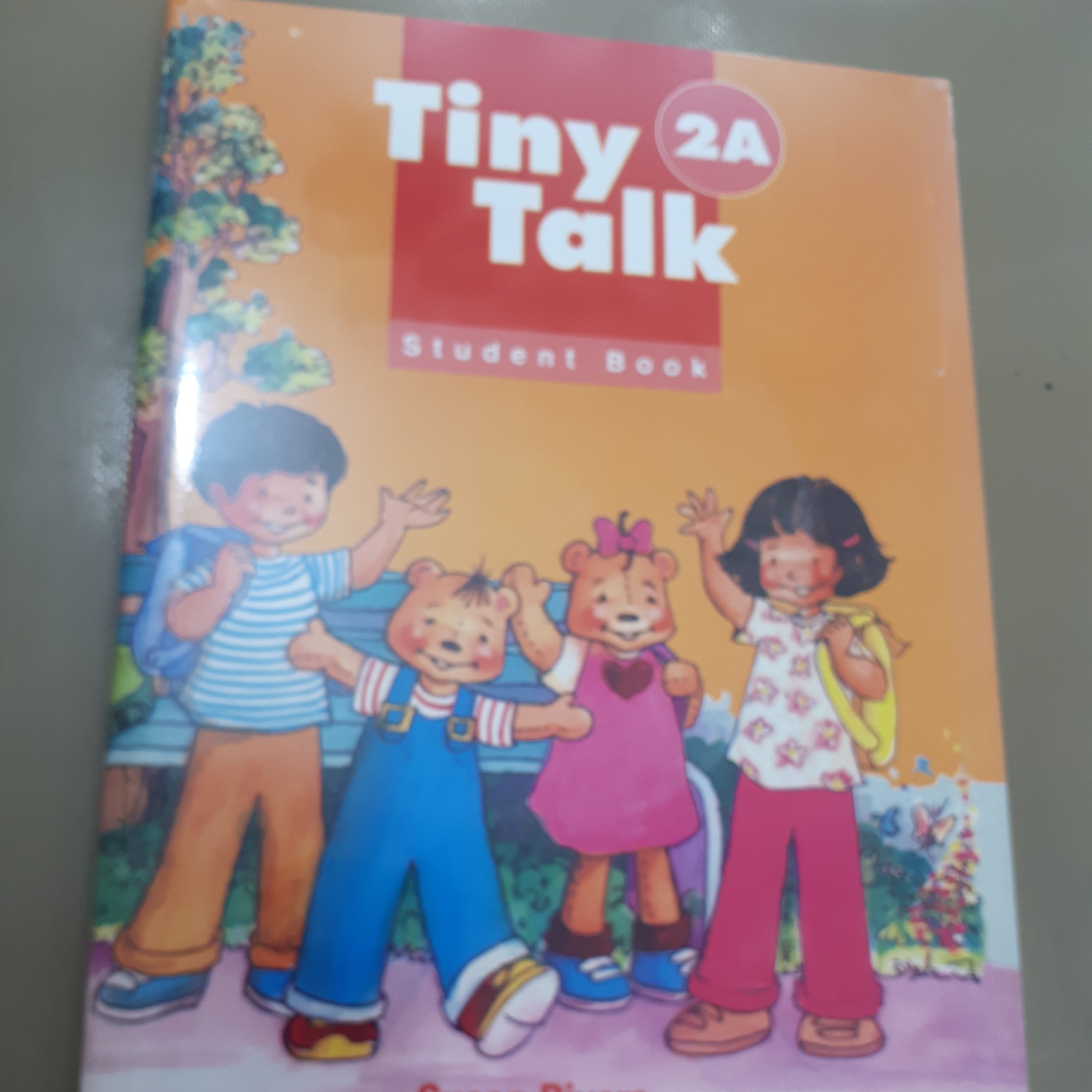 کتاب آموزش زبان انگلیسی TinyTalk2Aهمراه با ورک وسی دی