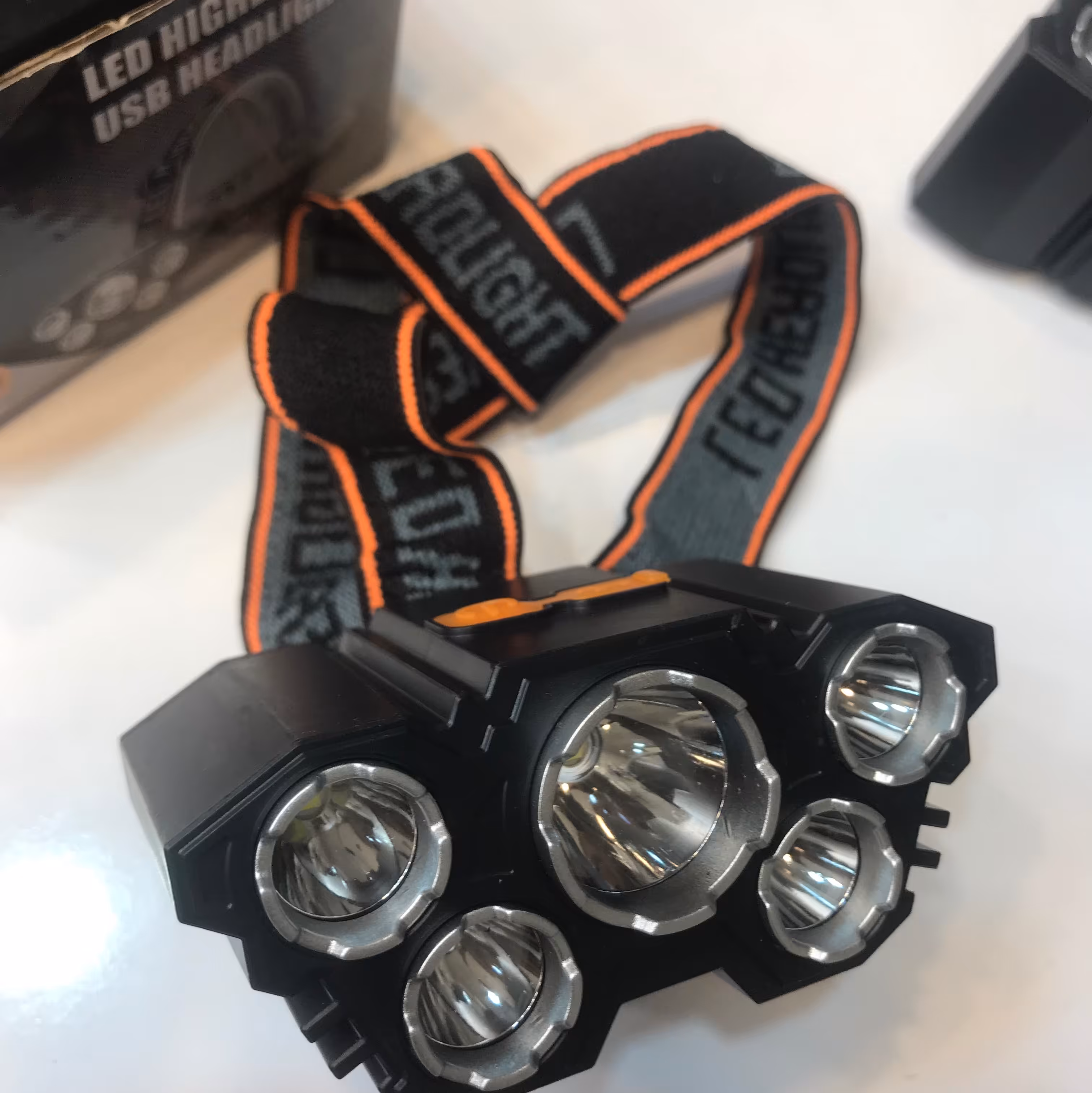 چراغ قوه پیشانی