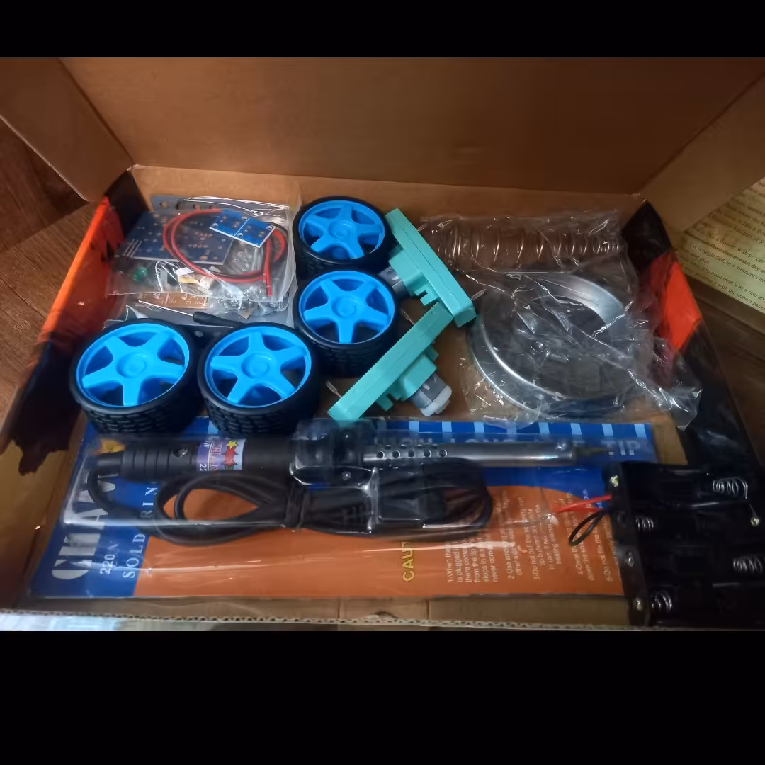 پک  الکترونیک پیشرفته(آموزش لحیم کاری) و ساخت ربات تعقیب نور و حل ماز 