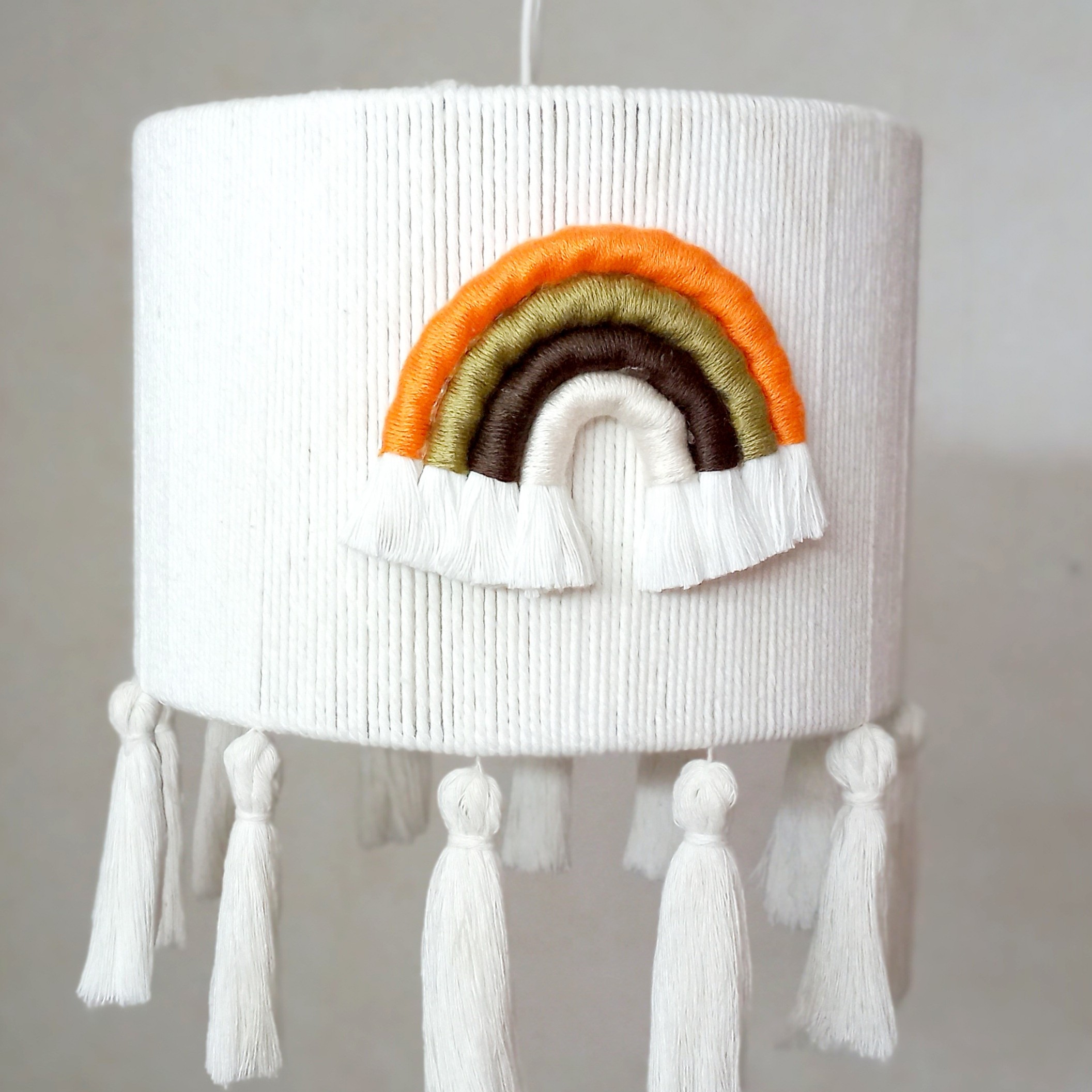 لوستر رنگین کمان مکرومه مناسب اتاق کوچولوهای قشنگ با بهترین کیفیت و قیمت