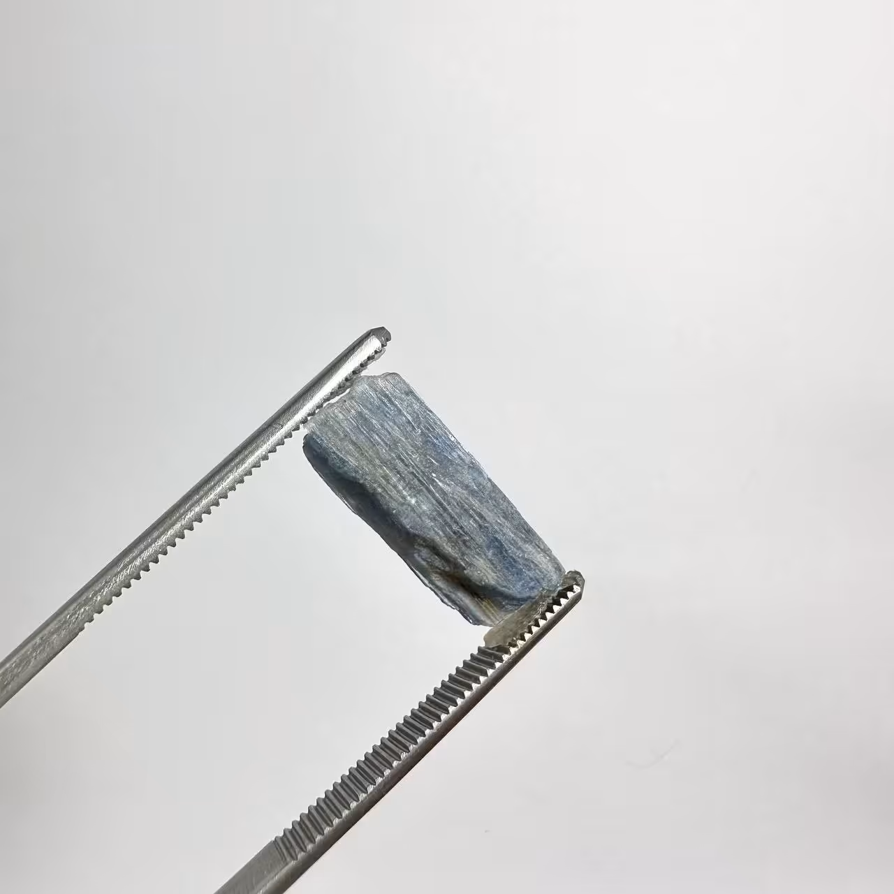 سنگ کیانیت راف طبیعی 235187