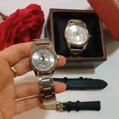 ساعت ست بند فلزی با بند چرمی اضافه