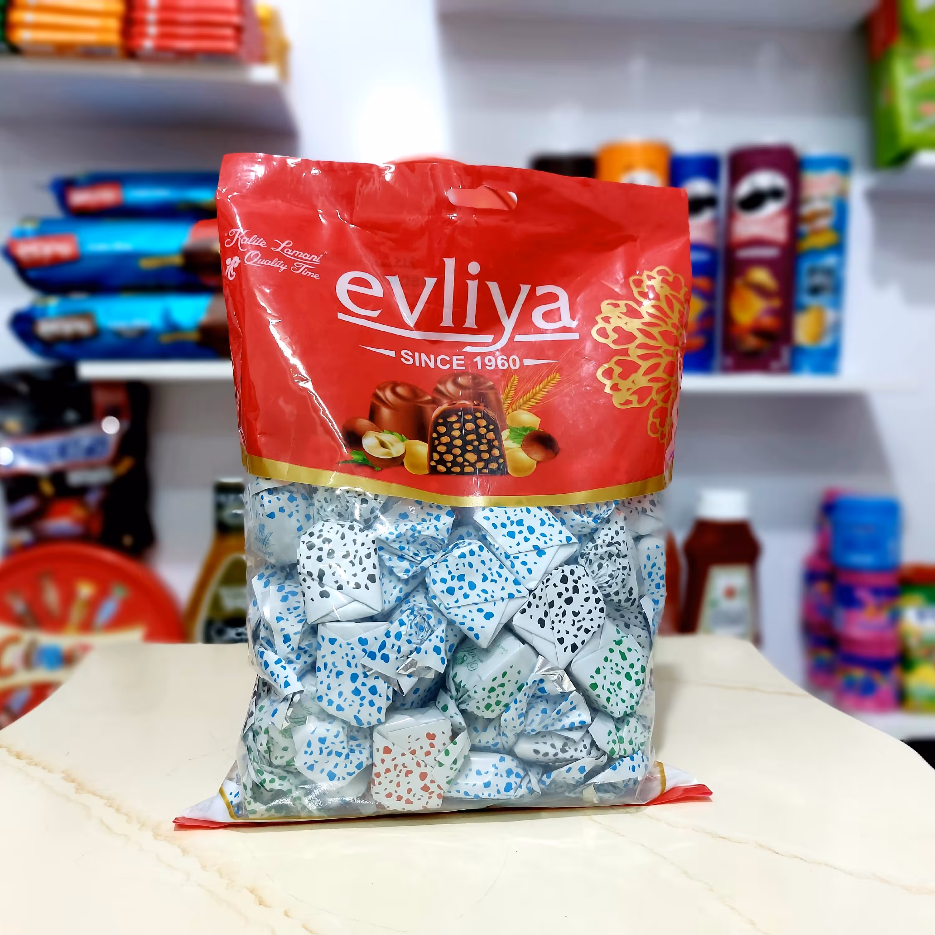 شکلات یک کیلویی اولیا ارسال رایگان سراسر کشور محصول کشور ترکیه